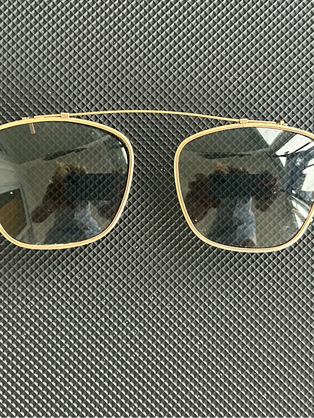 Unbranded Vintage gold frame clip-on Sunglasses Polarized